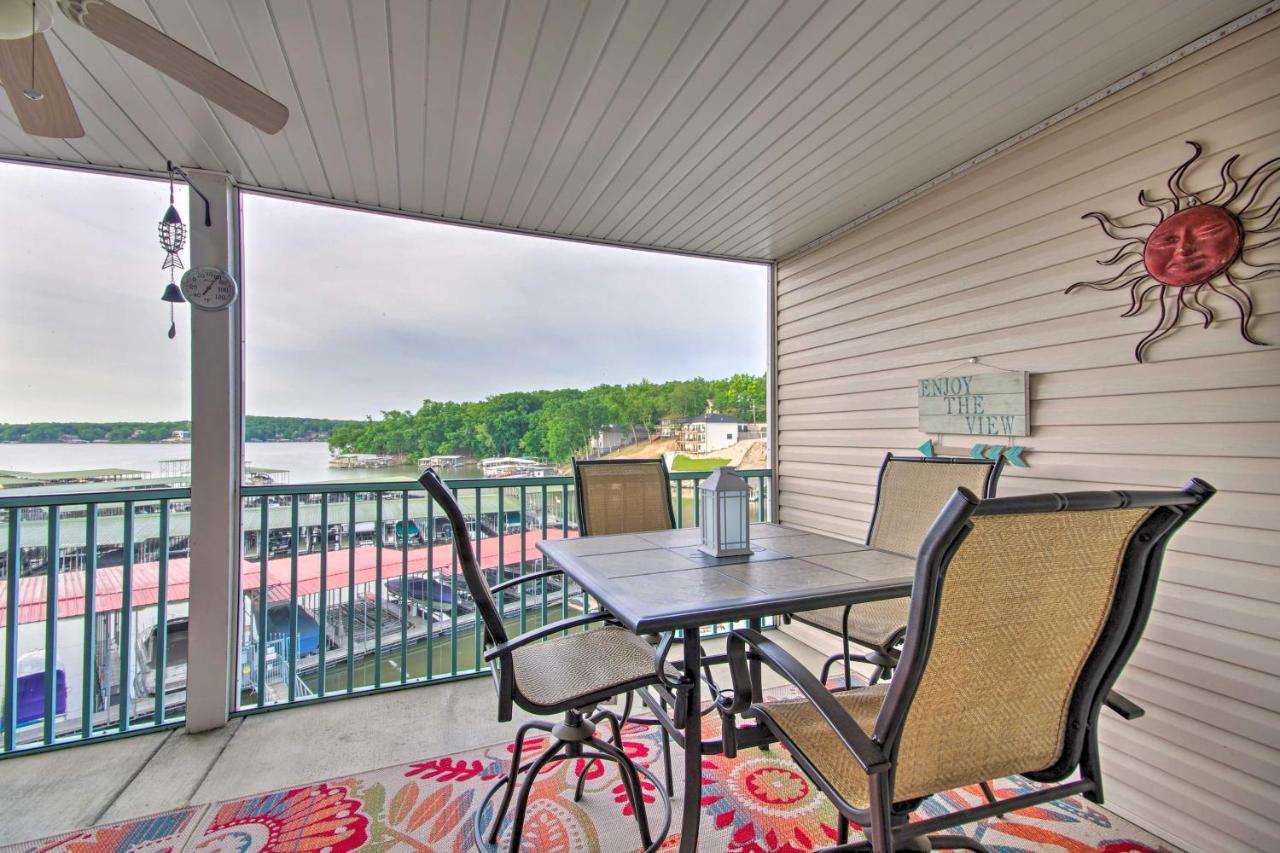 Sleek Lake Ozark Gem With Views And Pool Access! 외부 사진